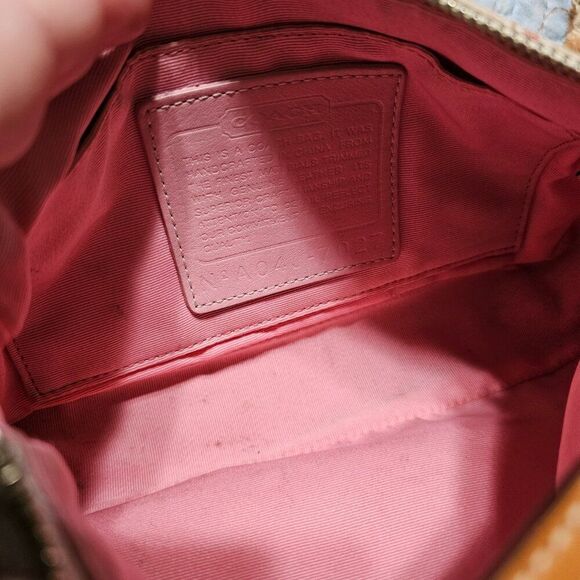 2004 Vintage y2k Coach Demi Shoulder Bag in Pink Optic Signature Monogram Purse - Picture 6 of 6